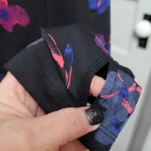 Lane Bryant Livi active peplum black floral athletic jacket size 22/24 - Picture 2 of 5